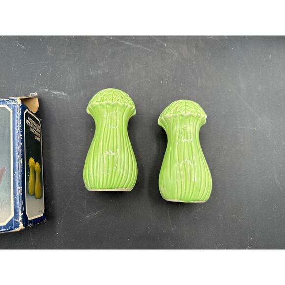 Vintage Vegetable Salt/Pepper Shakers - Mushroom - new in box - Picture 6 of 7